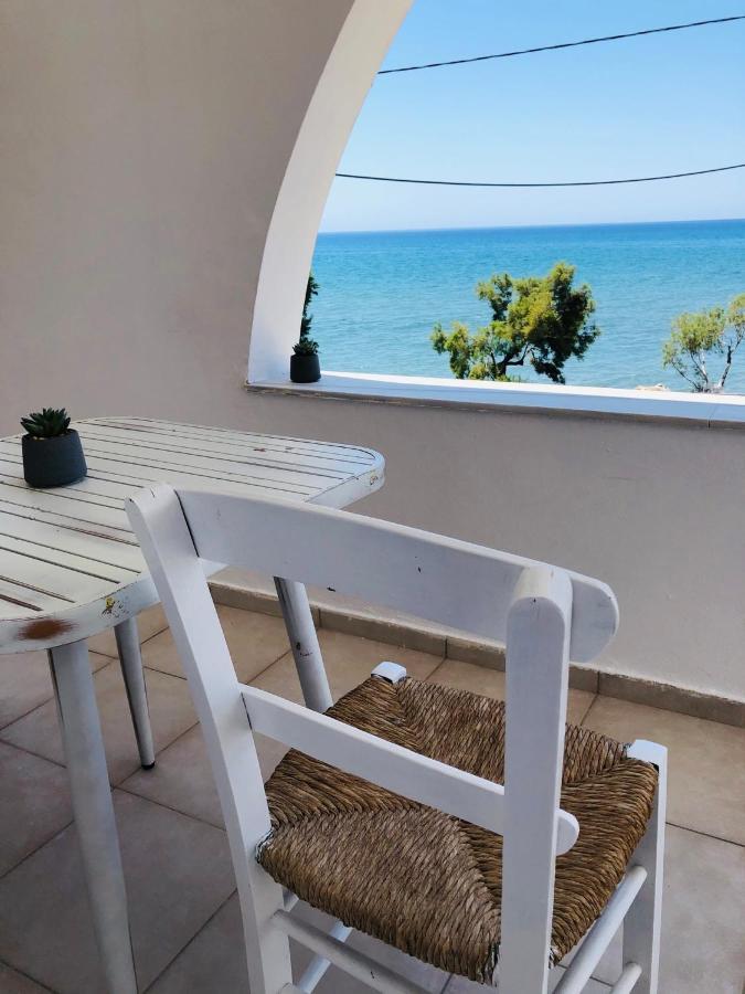 Mini Villas Avra Keratókambos Eksteriør billede