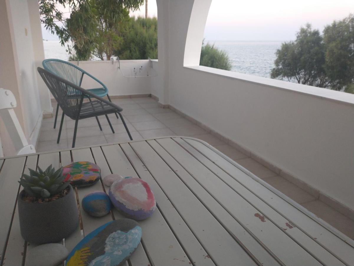 Mini Villas Avra Keratókambos Eksteriør billede