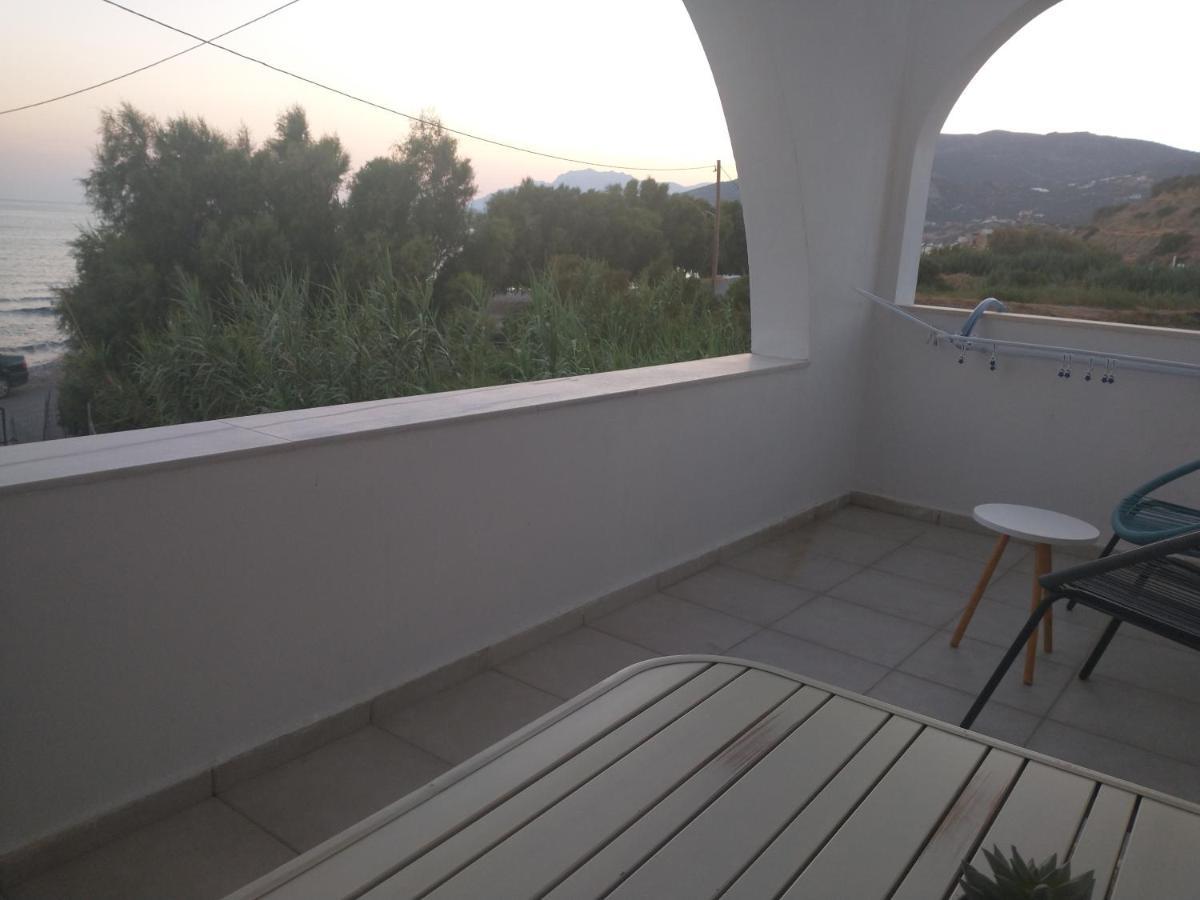 Mini Villas Avra Keratókambos Eksteriør billede