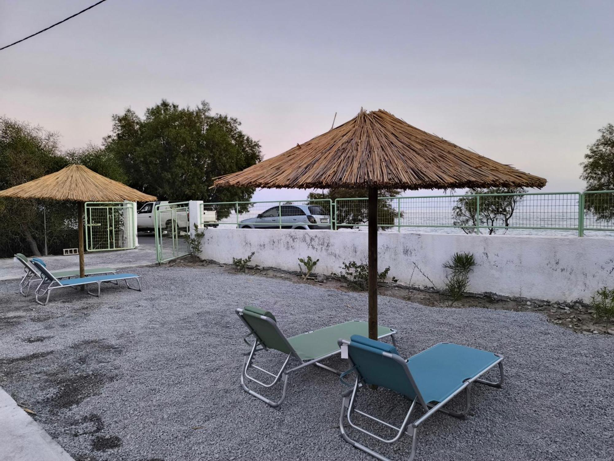 Mini Villas Avra Keratókambos Eksteriør billede